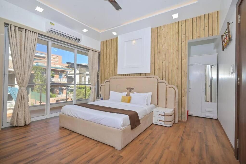 Royal Paradise Villa Лонавала Экстерьер фото